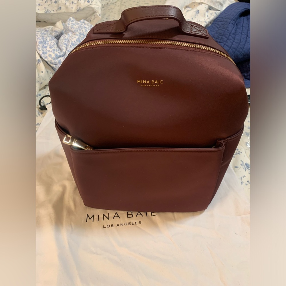 Mina Baie NWT Mini Stevie